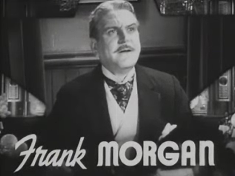 Frank Morgan dans le générique du film Le Grand Ziegfeld (1936).