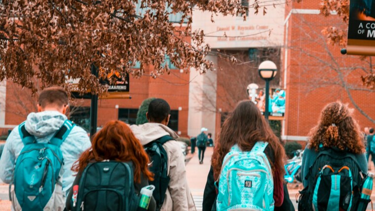Enseigner la littérature au collège